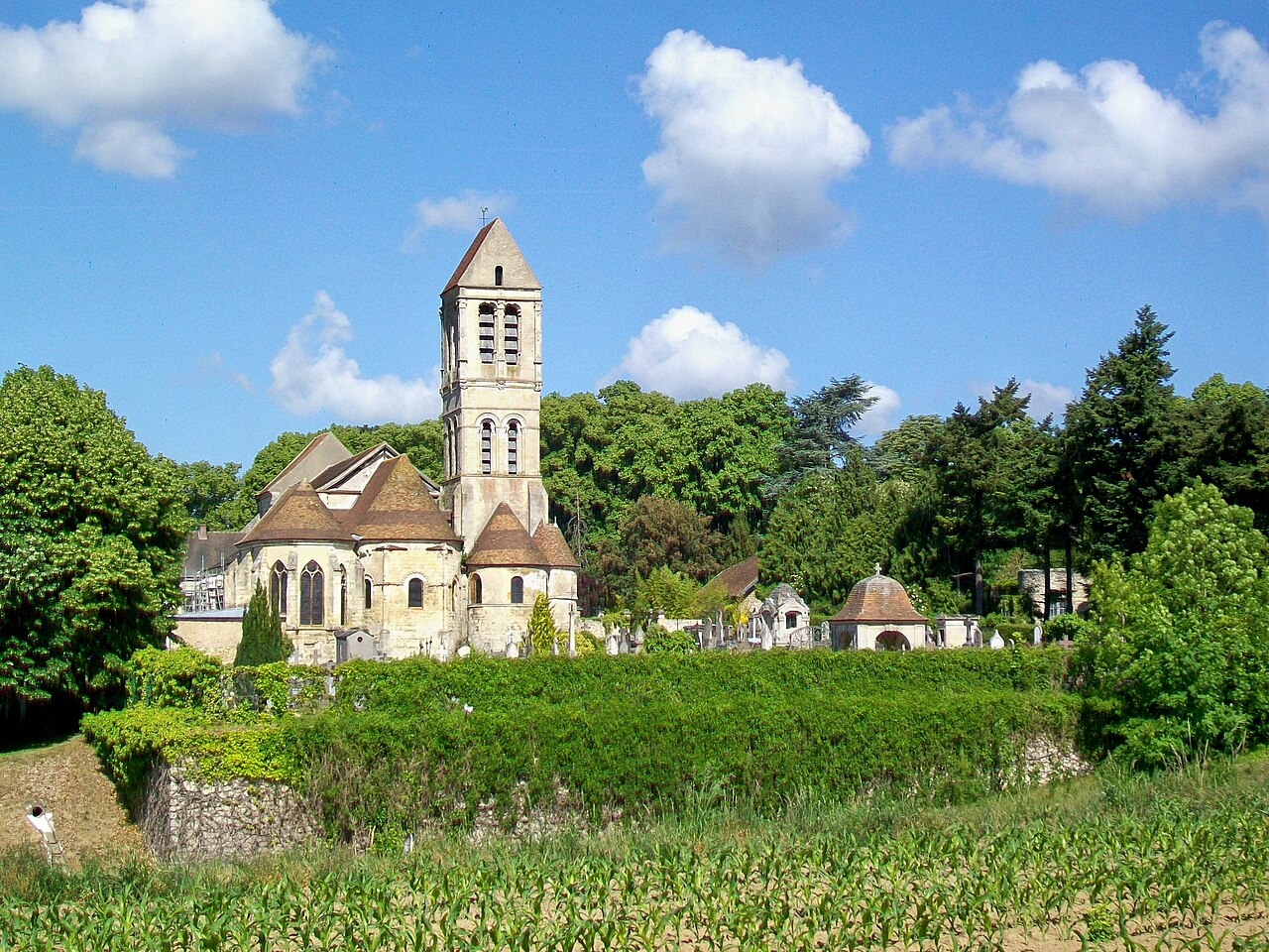 Aux marches de Luzarches