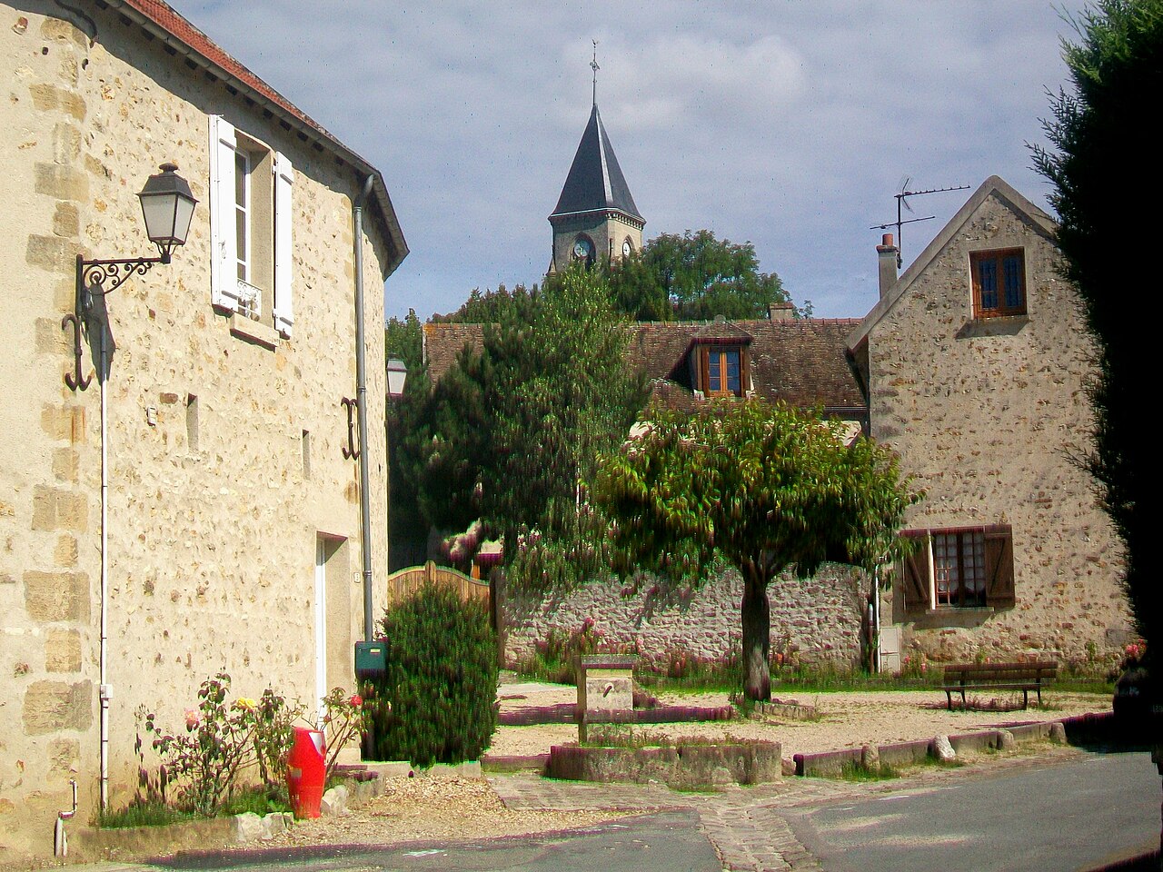 Entre Châtaigniers et Douglas
