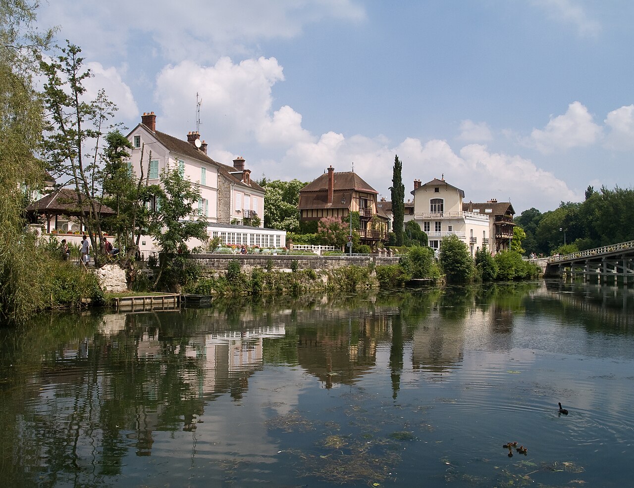 Petit Barbeau